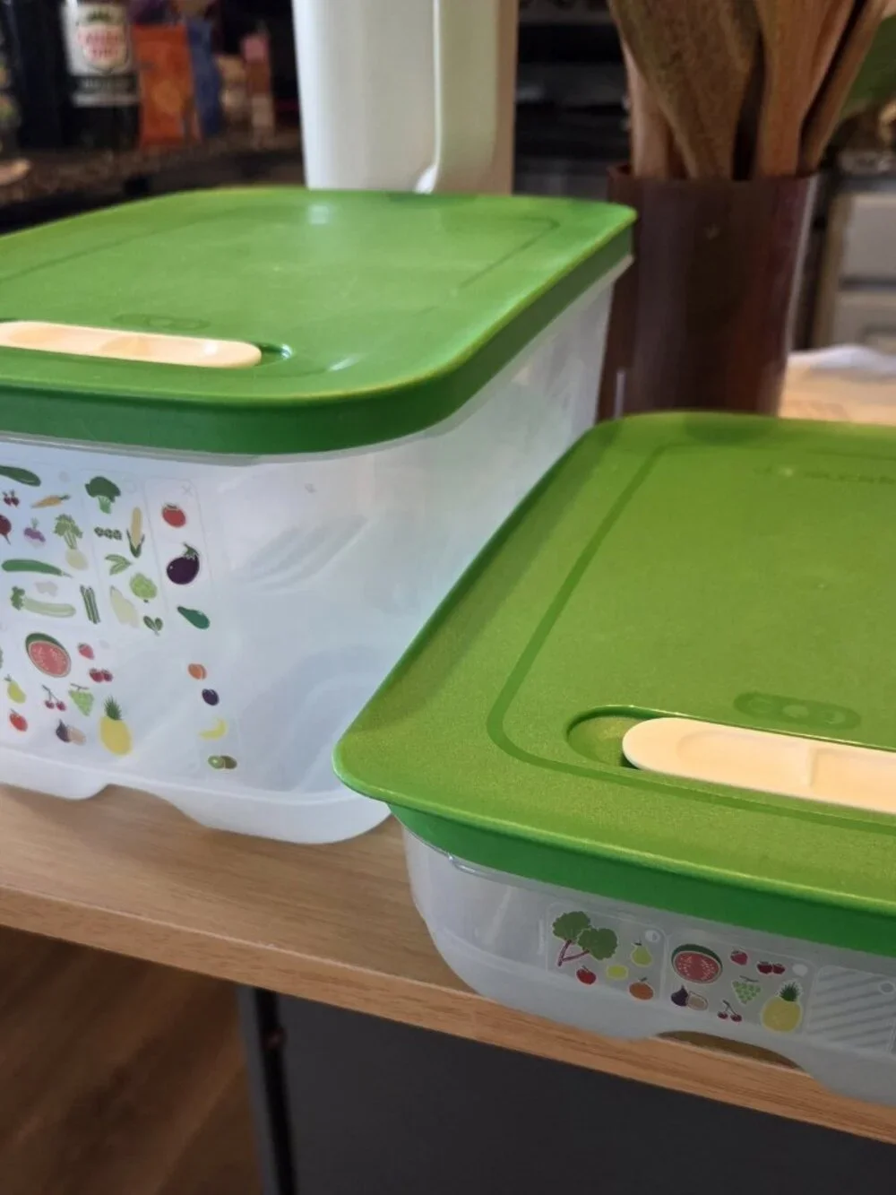 Tupperware Fridge Smart 4pc Set Veggies Fruits Stay FRESH 7288 7291 7286 x2 EUC